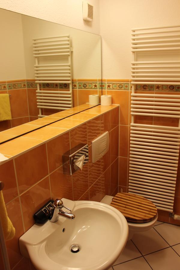 I.M.Apartments 42 M² Fuer 2 Personen Dusseldorf Ngoại thất bức ảnh